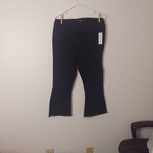 Denim 24/7 Black Cropped Jeans
